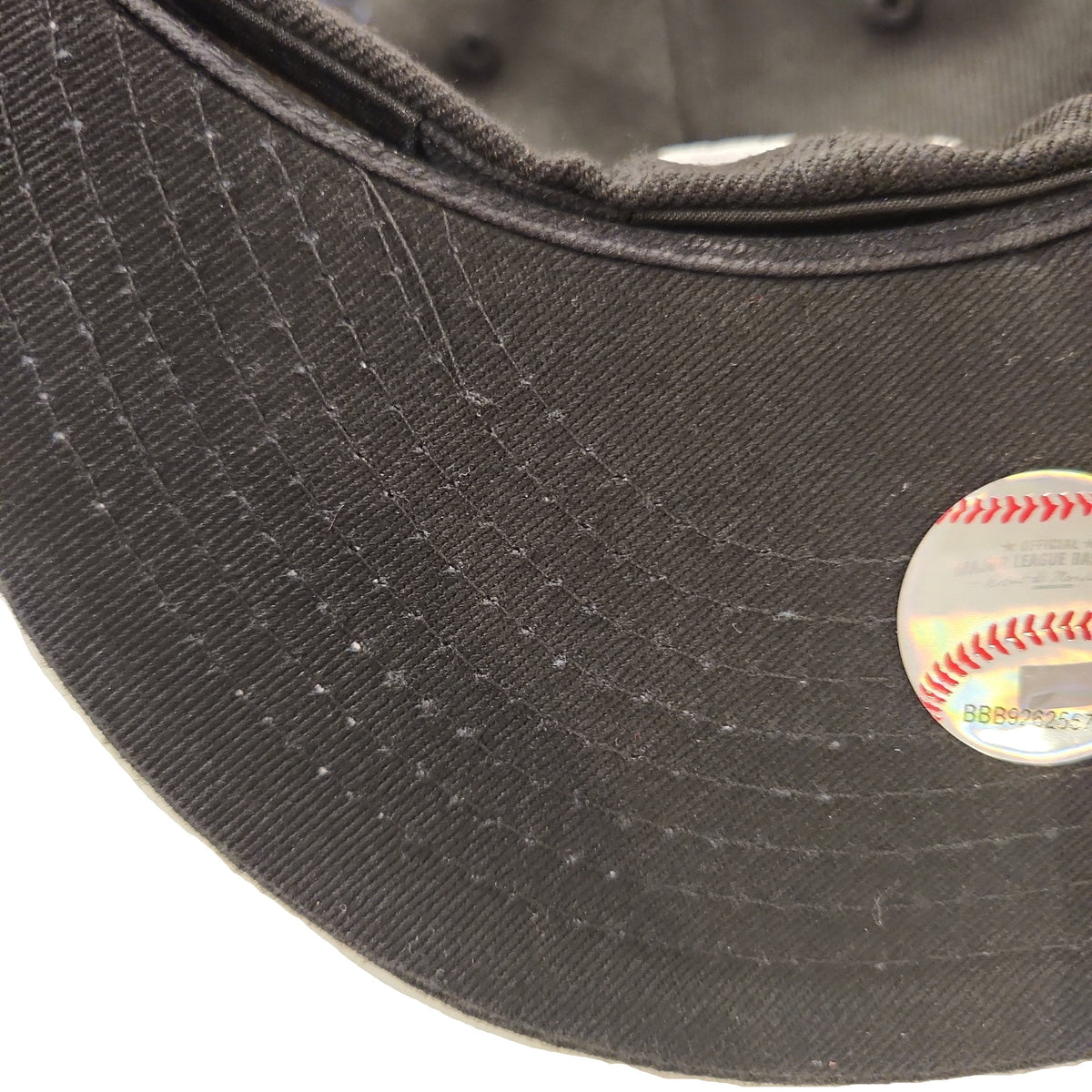 Montreal Expos MLB New Era Men Black White 59Fifty Fitted Hat product image 3, provided for visual reference and product