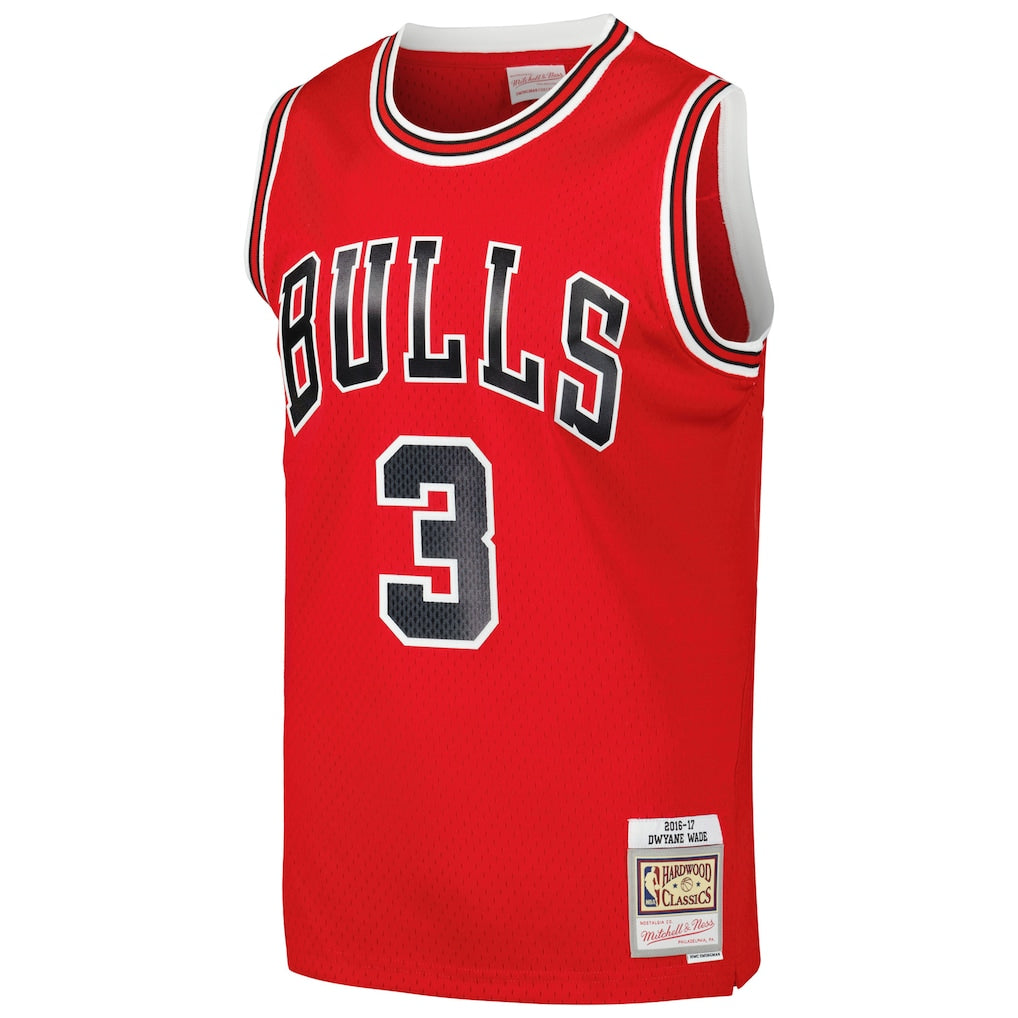 Chicago Bulls Dwyane Wade Mitchell & Ness Red 2016/17 Hardwood Classics Swingman Jersey for Men product image 2, provided