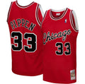 Mens Chicago Bulls Scottie Pippen Mitchell & Ness Red 2003 Hardwood Classics Swingman Jersey product image 1, provided for