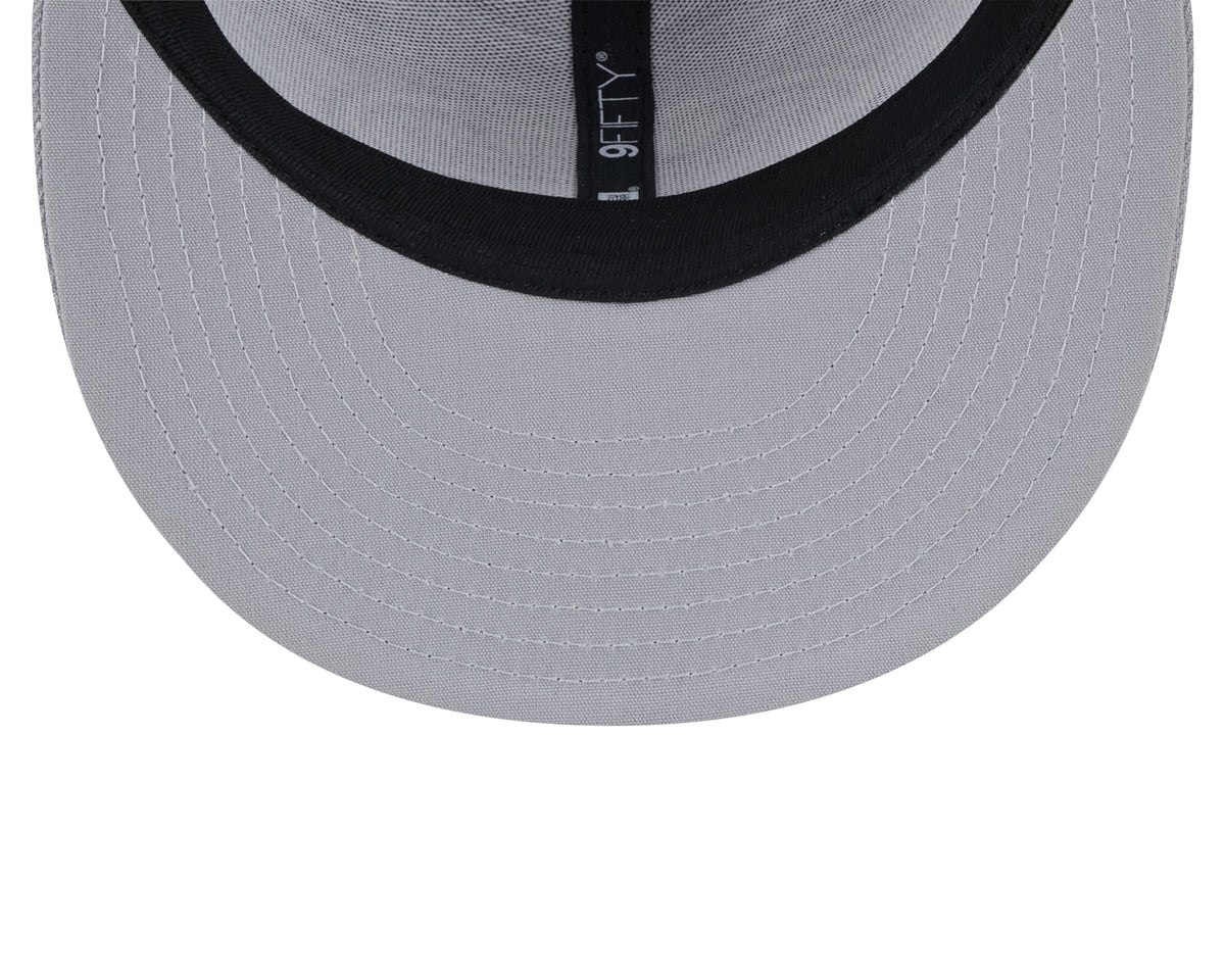 Batman DC Comics New Era Men Grey 9Fifty Trucker Snapback product image 7, provided for visual reference and product detail