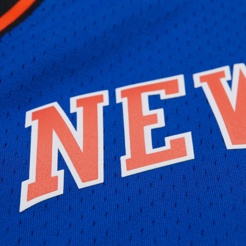 Mitchell & Ness Knicks Carmelo Anthony 2010 Swingman Jersey product image 3, provided for visual reference and product
