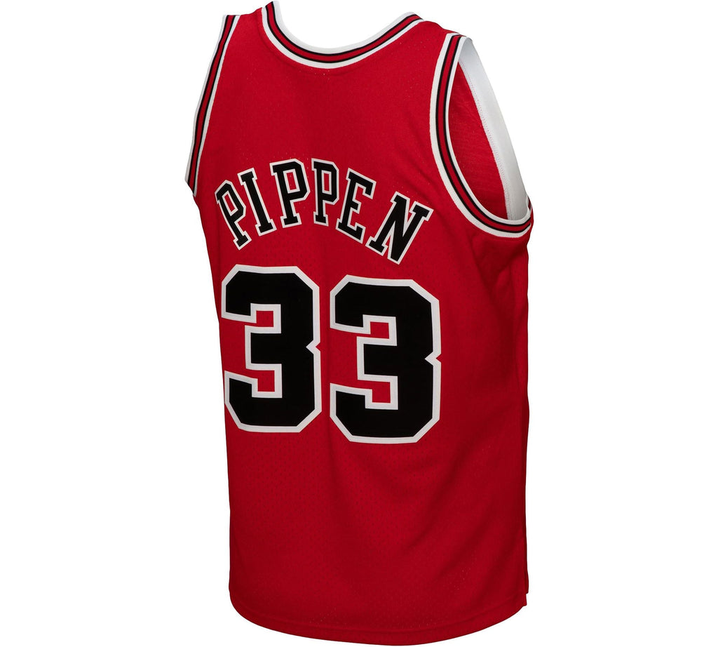 Mens Chicago Bulls Scottie Pippen Mitchell & Ness Red 2003 Hardwood Classics Swingman Jersey product image 3, provided for