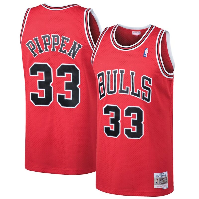 Scottie Pippen Chicago Bulls NBA Mitchell & Ness Men Red 1997-98 Hardwood Classics Swingman Jersey product image 1, provided