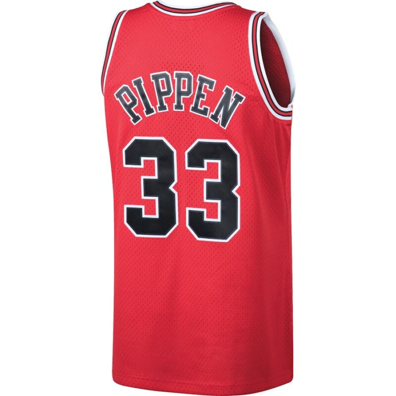 Scottie Pippen Chicago Bulls NBA Mitchell & Ness Men Red 1997-98 Hardwood Classics Swingman Jersey product image 3, provided