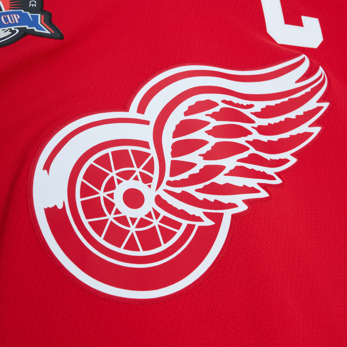 Steve Yzerman Detroit Red Wings NHL Mitchell & Ness Men Red 1996 Blue Line Authentic Jersey product image 3, provided for