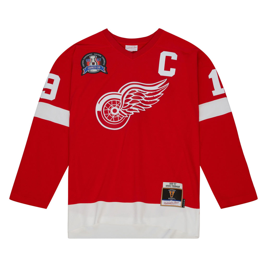 Steve Yzerman Detroit Red Wings NHL Mitchell & Ness Men Red 1996 Blue Line Authentic Jersey product image 2, provided for