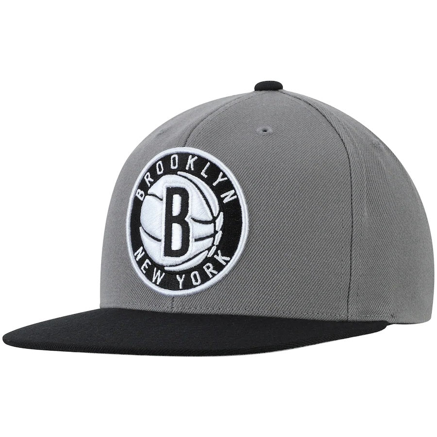 Brooklyn Nets NBA Mitchell & Ness Men Grey Two Tone Snapback product image 1, provided for visual reference and product