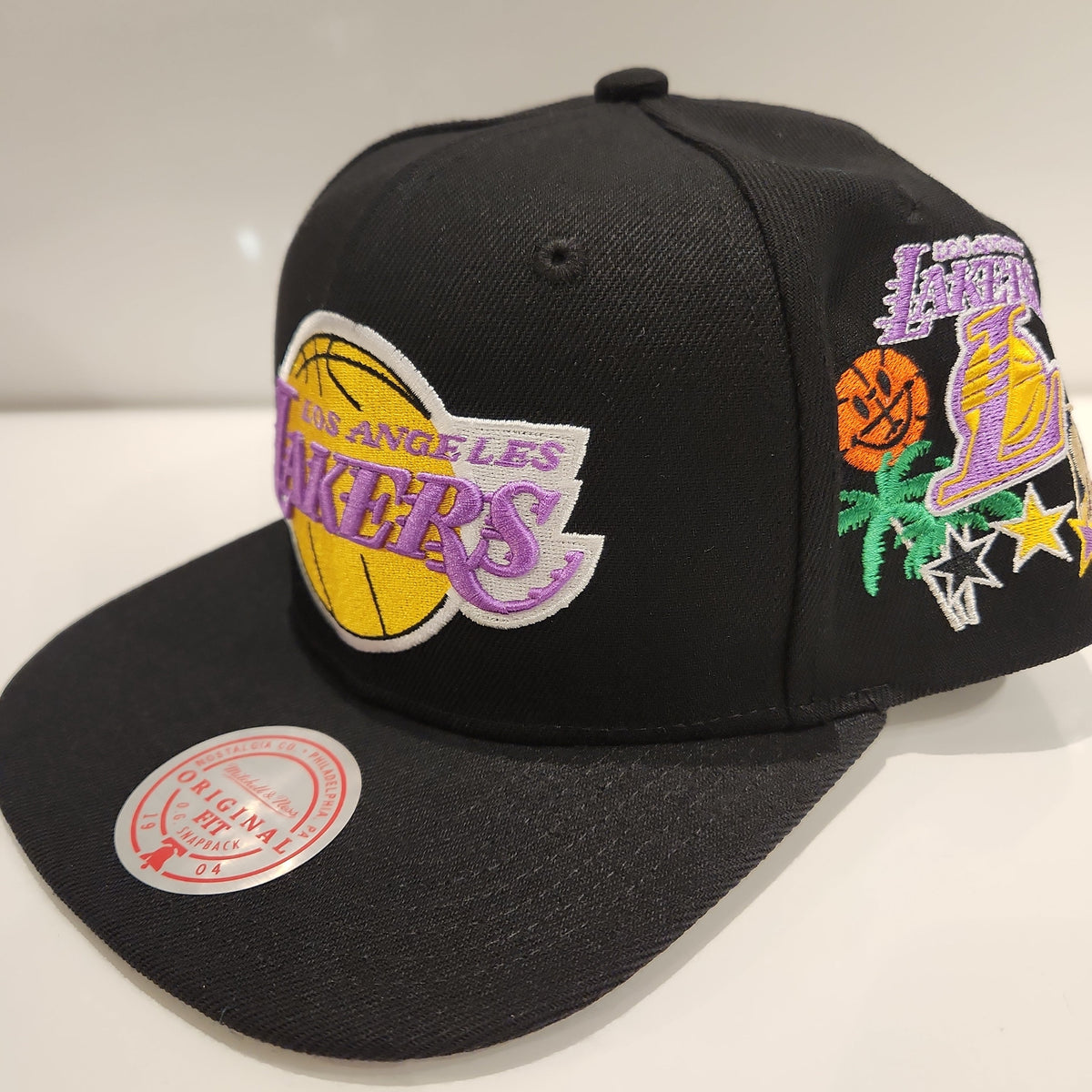 Los Angeles Lakers NBA Mitchell & Ness Men Black Patch Overload Snapback product image 3, provided for visual reference and