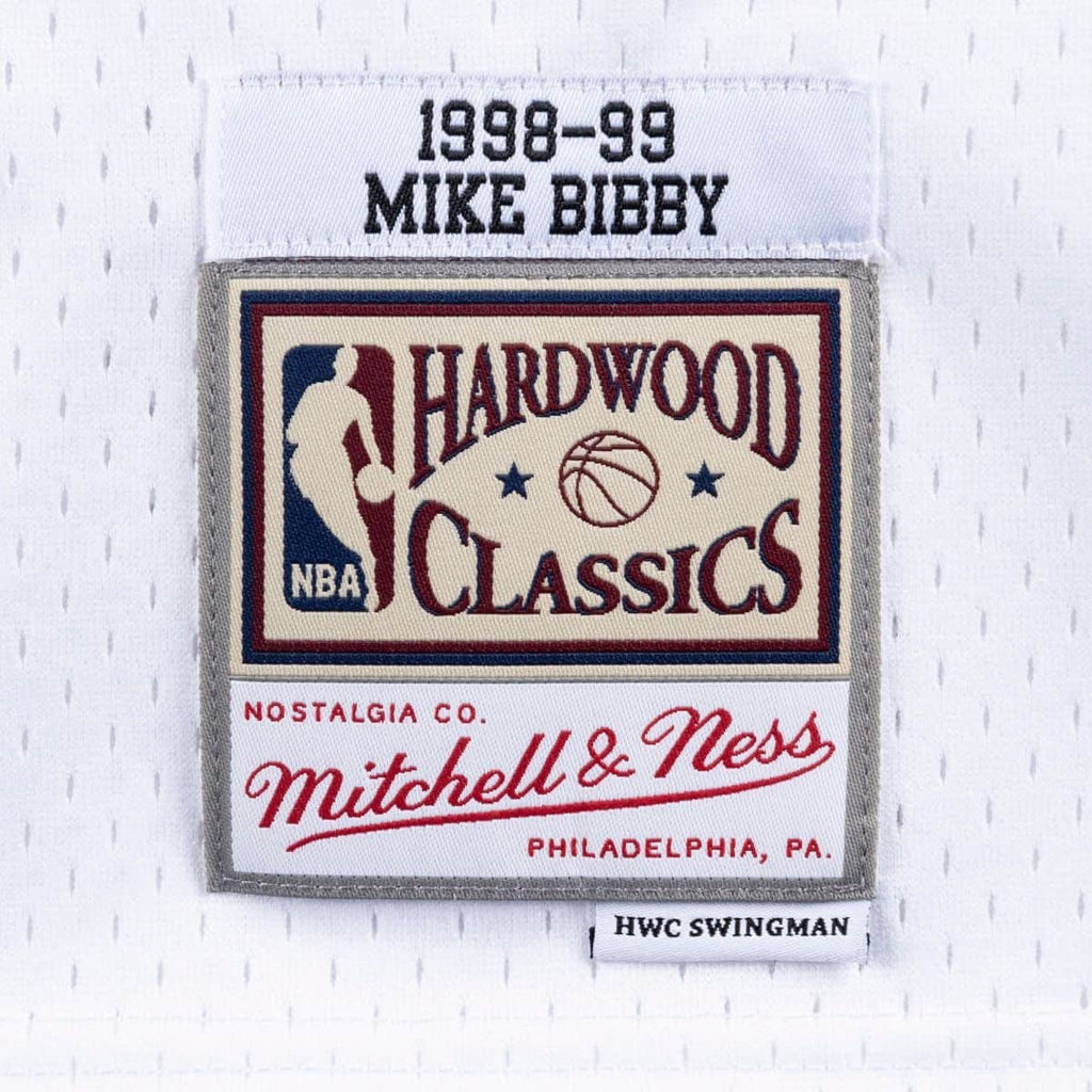 Mike Bibby Vancouver Grizzlies NBA Mitchell & Ness Men White 1998-99 Hardwood Classics Swingman Jersey product image 3,