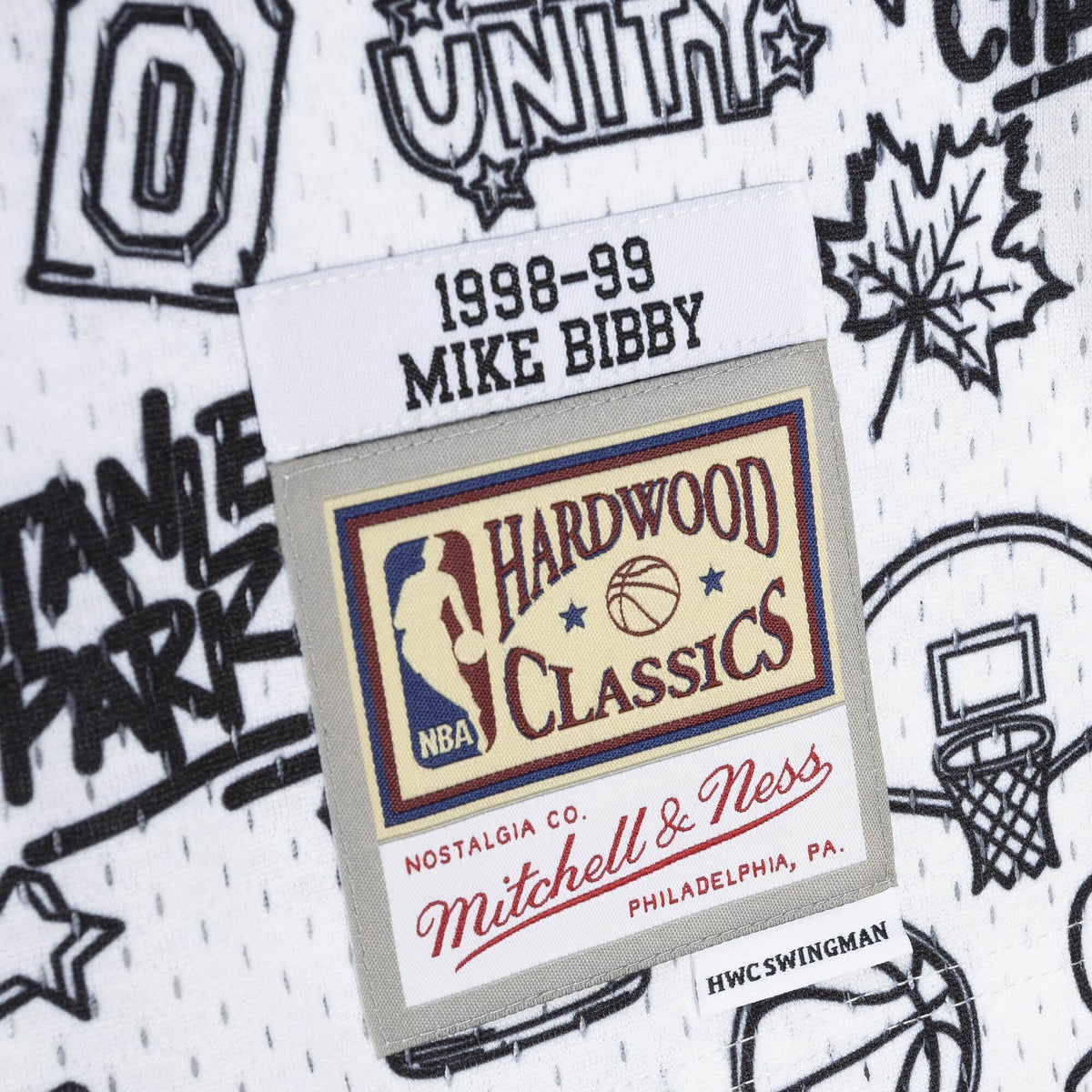 Mike Bibby Vancouver Grizzlies NBA Mitchell & Ness Men White Doodle 1998-99 Hardwood Classics Swingman Jersey product image