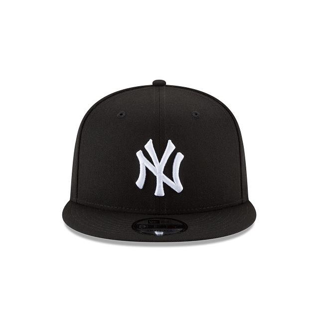 New York Yankees MLB New Era Men 9Fifty Black/White Basic Snapback product image 5, provided for visual reference and