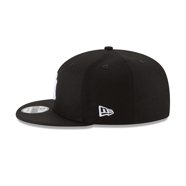 New York Yankees MLB New Era Men 9Fifty Black/White Basic Snapback product image 3, provided for visual reference and