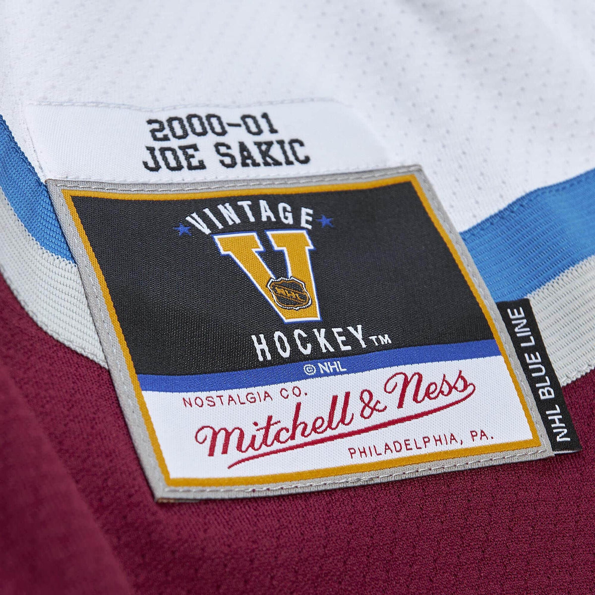Joe Sakic Colorado Avalanche NHL Mitchell & Ness Men White 2000 Blue Line Authentic Jersey product image 3, provided for