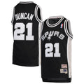 San Antonio Spurs Tim Duncan Black 1998-99 Hardwood Classics Swingman Jersey product image 1, provided for visual reference